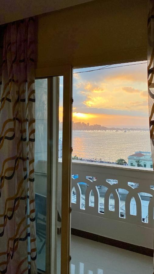 Royal Luxury With Gorgeous Sea View * Alexandria