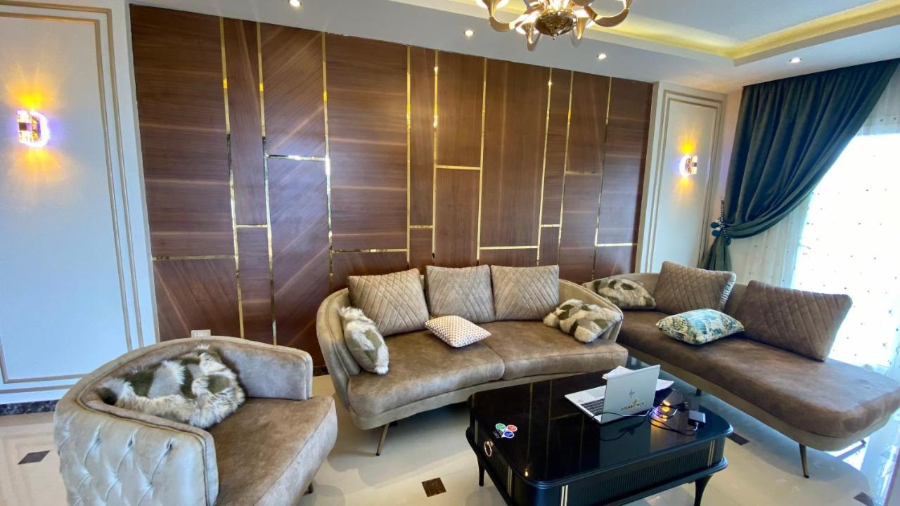 Royal Luxury With Gorgeous Sea View *